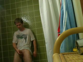 Freshman aficionado beating apagado en ducha
